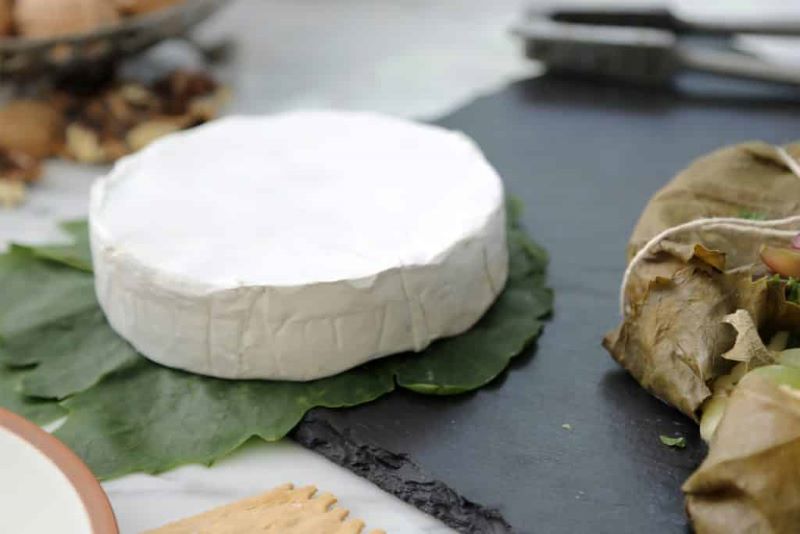 Can you eat the rind on Brie?